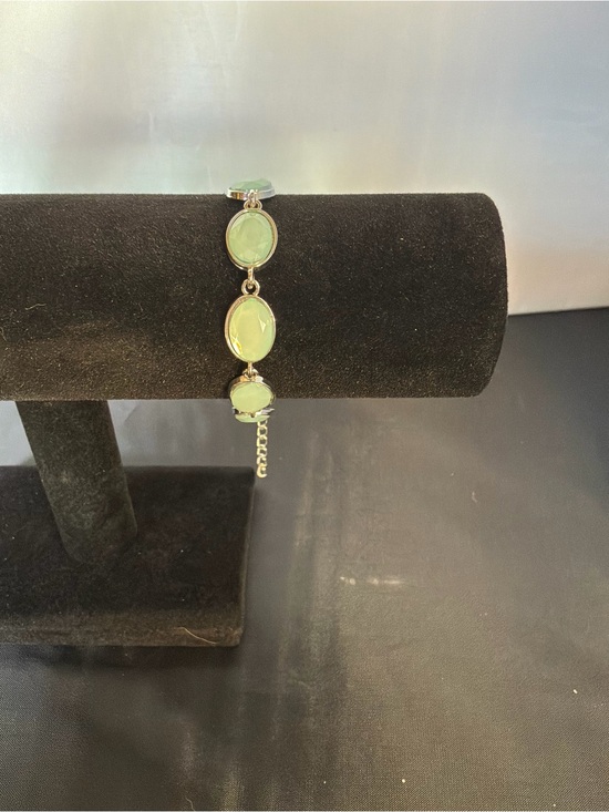 Jewelry - Bracelet with Light Green Gemstones